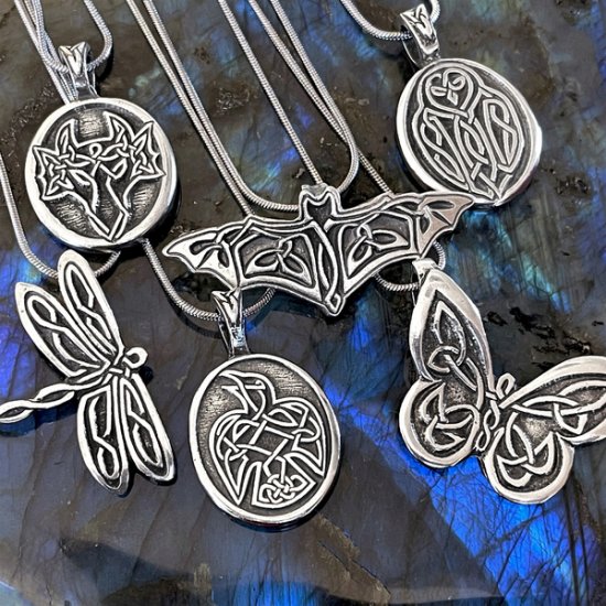 Pendant - Celtic Wings - Click Image to Close
